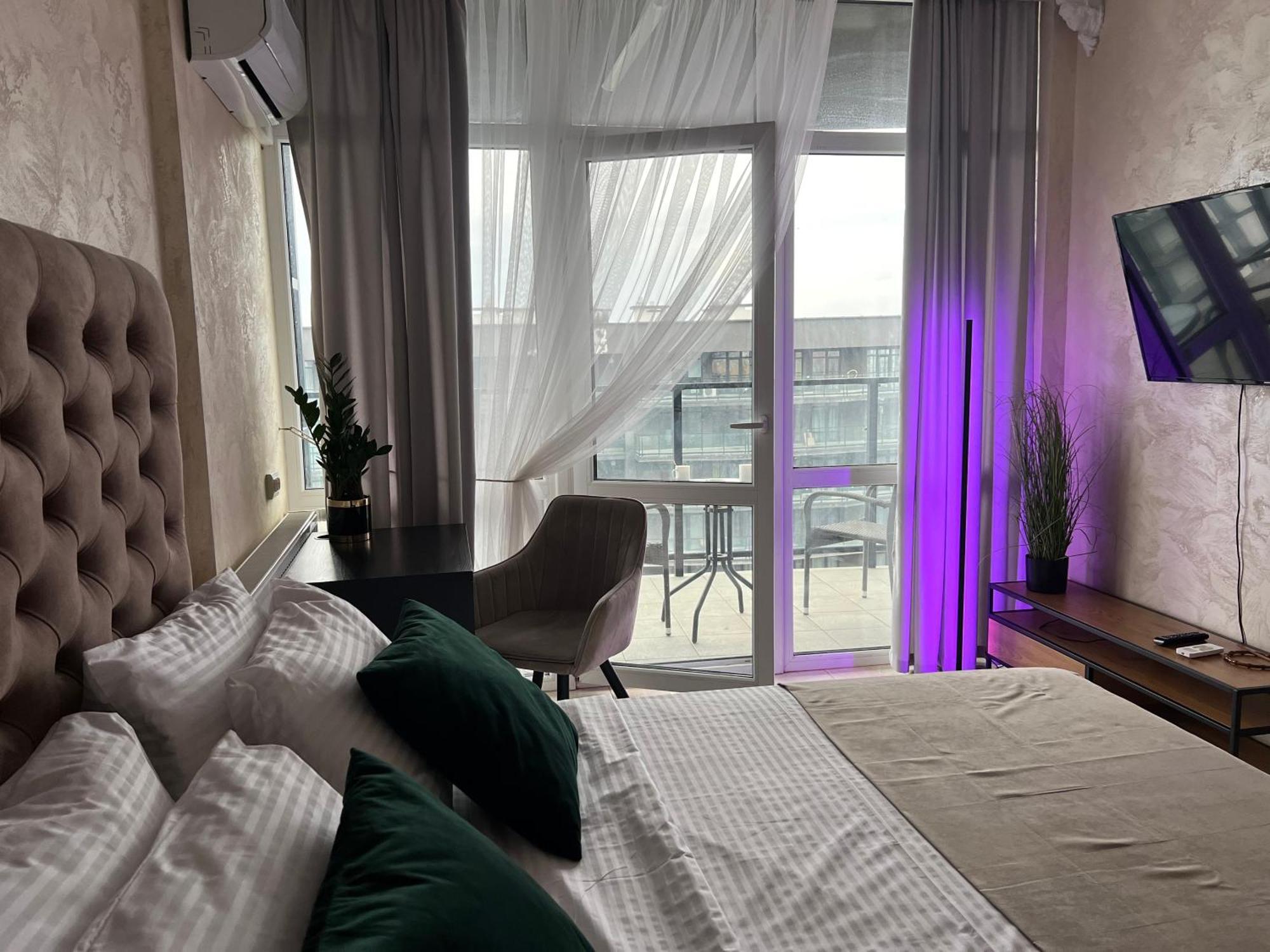 Apartments Vip Avalon Lviv Bagian luar foto