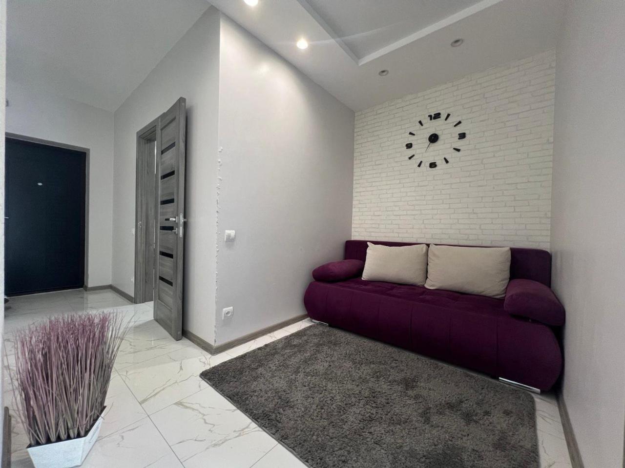 Apartments Vip Avalon Lviv Bagian luar foto