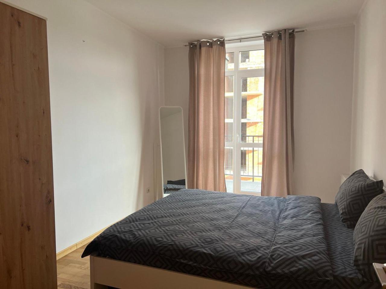 Apartments Vip Avalon Lviv Bagian luar foto