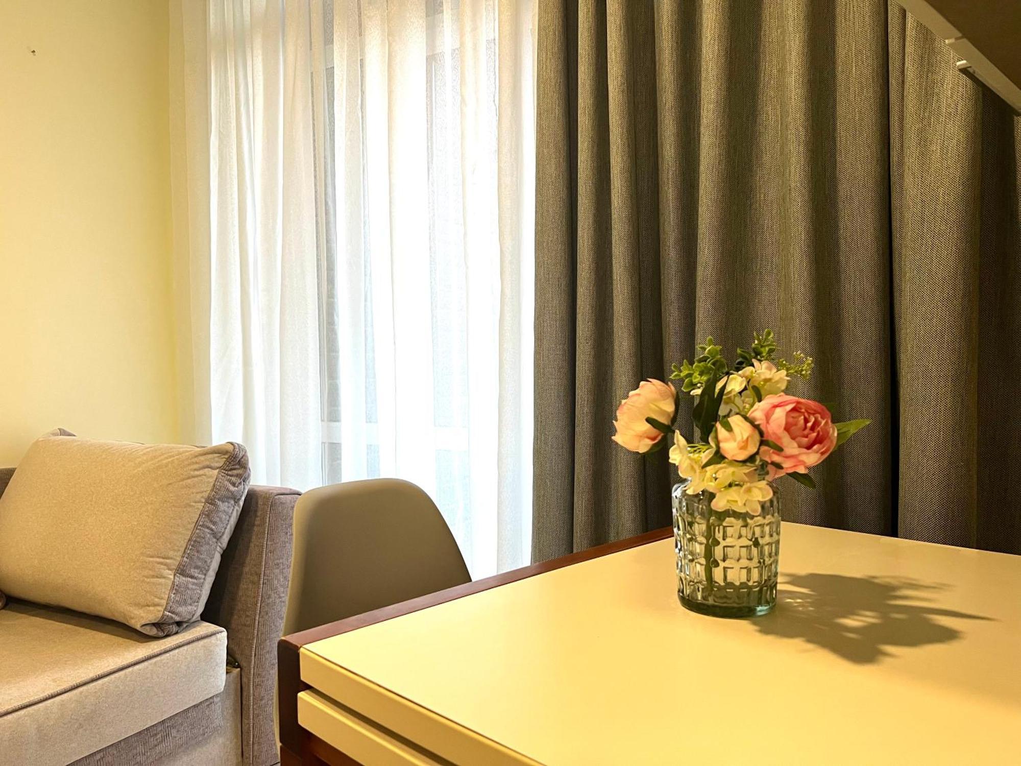 Apartments Vip Avalon Lviv Bagian luar foto