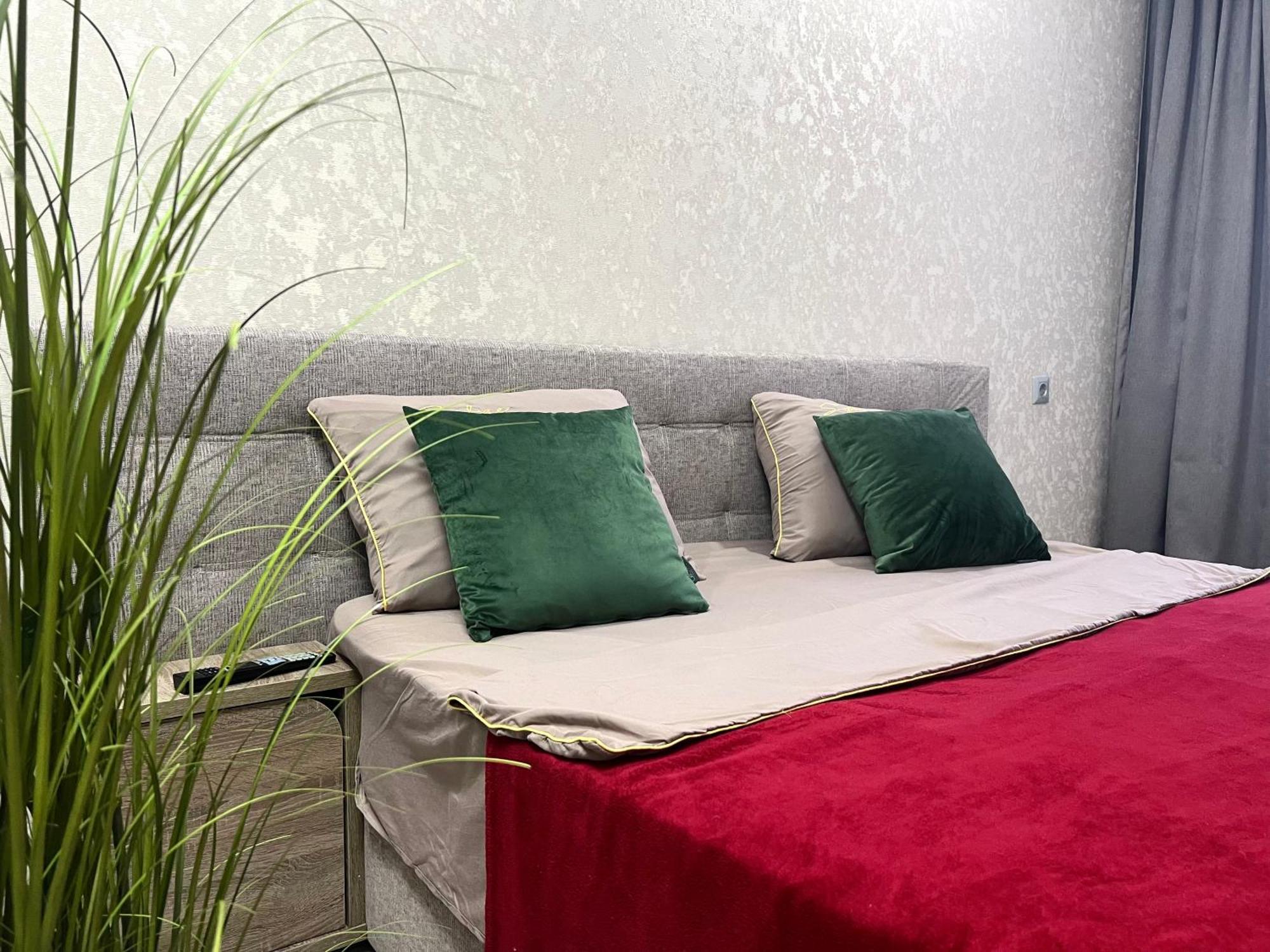 Apartments Vip Avalon Lviv Bagian luar foto